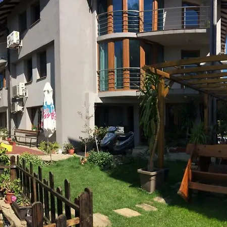 Niya 4* Tjernomorets