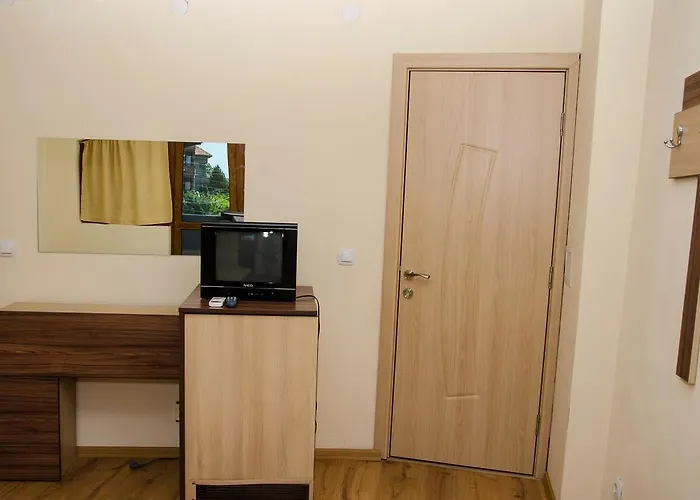 Niya Черноморец